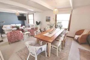 Maisie's Robe - Dog Friendly - Wi-Fi - Robe