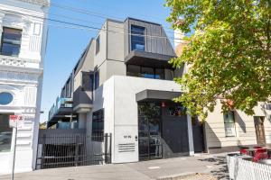 Fitzroy North Apartments by Urban Rest