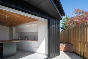 Little Gem - White Hills