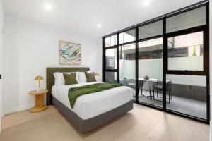 Fitzroy North Apartments by Urban Rest