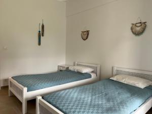 Sela’s Corfu beach home