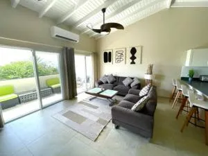 New* Tropical Modern Townhouse in SXM - SAB