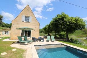 Maisons de vacances OREE DU CHATEAU : maison de charme avec piscine chauffee dans Beynac : photos des chambres
