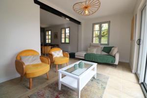 Maisons de vacances OREE DU CHATEAU : maison de charme avec piscine chauffee dans Beynac : photos des chambres