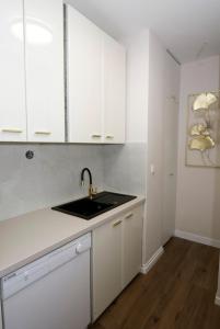 Cosy apartment near city centar and sea- Marina, Omiš