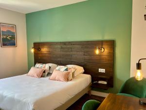 Hotels LOGIS Hotel St Sylvestre : photos des chambres