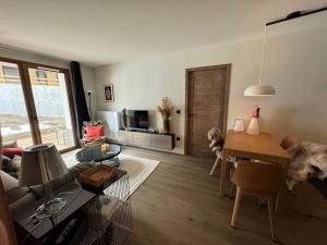 Appartements Les Fermes de l'Alpe C204b : photos des chambres