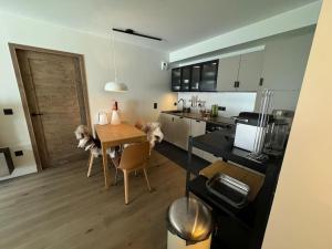 Appartements Les Fermes de l'Alpe C204b : photos des chambres