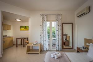 Standard Studio room in Your Memories Hotel Apartments