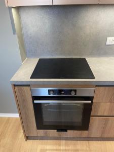 Urban Charm Apt With Jacuzzi