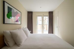 2 Bedroom Apartment with AC - Basement Duplex room in Short Stay Group East Quarter Serviced Apartments Amsterdam