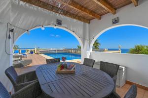 Casa de Sueños by Aguilarent