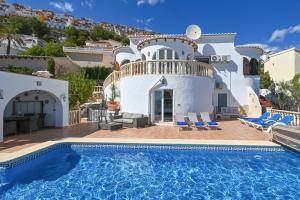 Casa de Sueños by Aguilarent