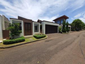 Vimala Hills BroVard Sixteen Villa