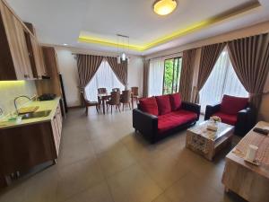 Vimala Hills BroVard Sixteen Villa