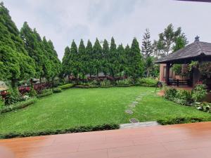 Vimala Hills BroVard Sixteen Villa