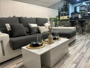 Apartamento con parking - San Román