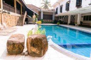 Romantic garden hotel