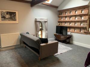 Studio 3B The Carriage House York 6m Village Location