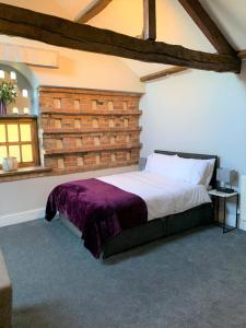 Studio 3B The Carriage House York 6m Village Location