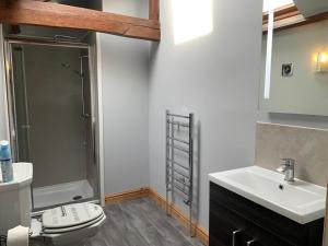 Studio 3B The Carriage House York 6m Village Location