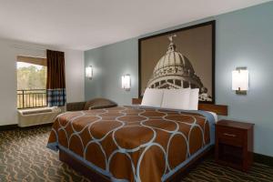 King Room - Non-Smoking room in Super 8 by Wyndham Pearl/Jackson/East