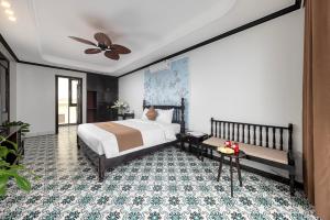 Deluxe hướng hồ bơi (Deluxe Pool View)