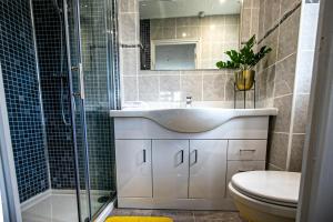 Milton Keynes for Families and Contractors with Private Parking