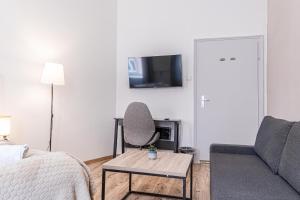 Comfortable 1 Bedroom Apartment in Prime Location