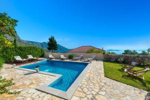 Villa Platanus with Private Pool Sea View