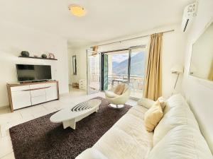 Lavender Bay Apartment C21