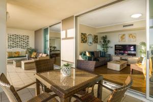 Oasis Retreat Level 27 in Casino Towers