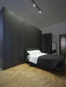 whiterooms collection