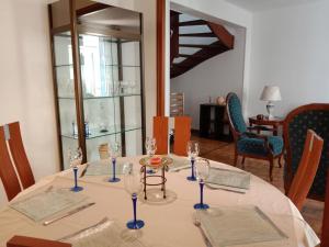 Maison rénovée proche Vichy : 3 chambres, cour fermée, tout inclus, idéal curistes et activités naturelles - FR-1-489-481