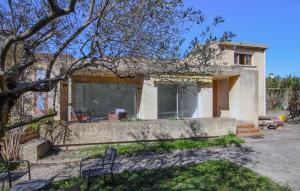 Awesome Home In Tulette With Wifi