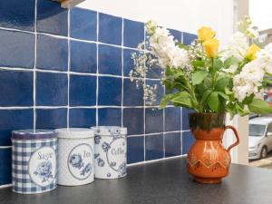 Pass the Keys Central 2 bedroom flat with parking