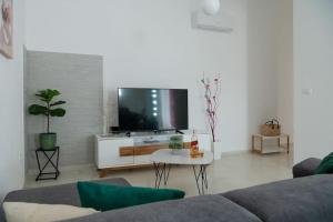 Casa Astra by Briskva