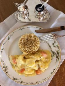 B&B / Chambres d'hotes Demeure du Porzou, chambres d'hotes de charme dans demeure d'exception, parc paysager, spa, massages, proche Paimpol, classe 4 epis : photos des chambres
