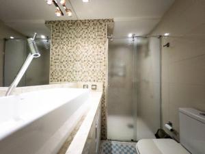 Apartamento Central Wifi 300 Megas Excelente MC44