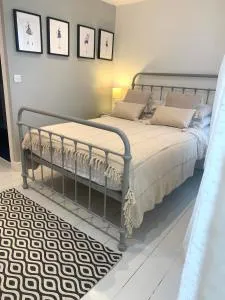 The Seawitch - harbourside apartment - Paul