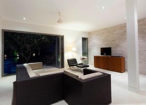 Baan Yamu Private Villa by RESAVA