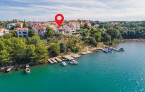 2 Bedroom Amazing Apartment In Pula 