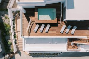 Kalathos Square luxury suites