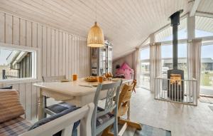 Beautiful Home In Føllenslev With Wifi