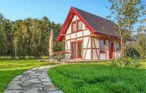 2 Bedroom Lovely Home In Rowy - Рови