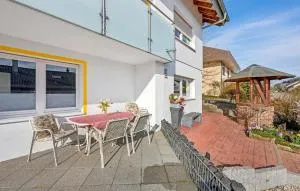 Nice Apartment In Bretten With Wifi - Königsbach Stein