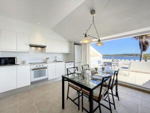 Roca Fornells, Atico Maritimo F05