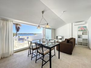 Roca Fornells, Atico Maritimo F05