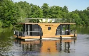 Beautiful Ship In Havelsee Ot Kützkow - Dahrenstedt