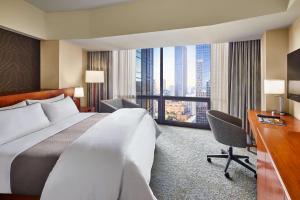Guest room, 1 King, City view room in The Westin Bonaventure Hotel & Suites Los Angeles